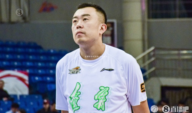 媒体人:韩德君、任骏飞打完全运会 临近CBA开赛再官宣退役