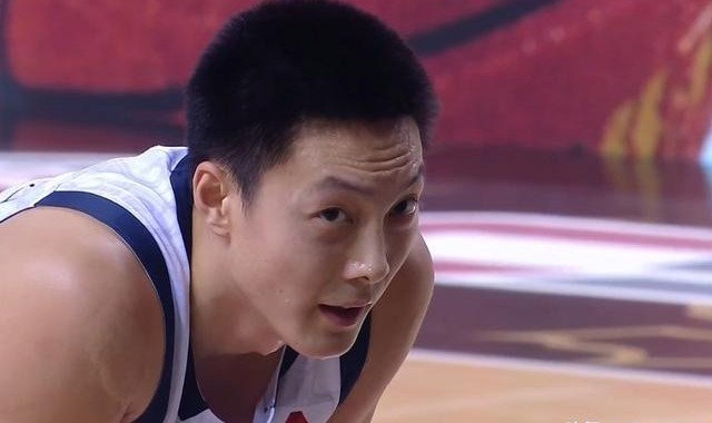 华体会app下载-广东新赛季最大谜团！胡明轩场均8.2分领衔多项数据创近七年新低